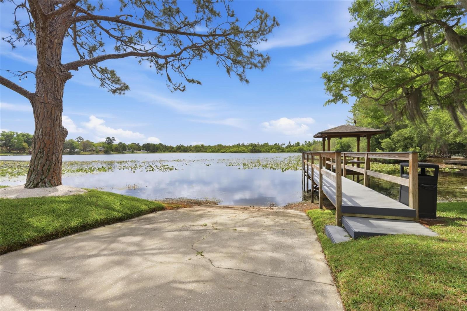 Image 42 of 61 For 158 Northshore Cir