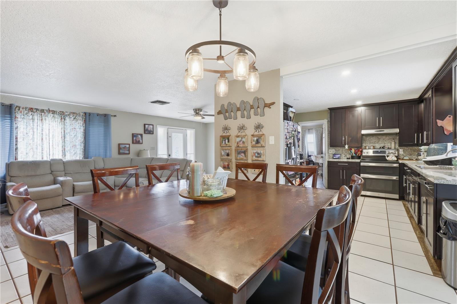 Image 8 of 29 For 69 Crystal Drive