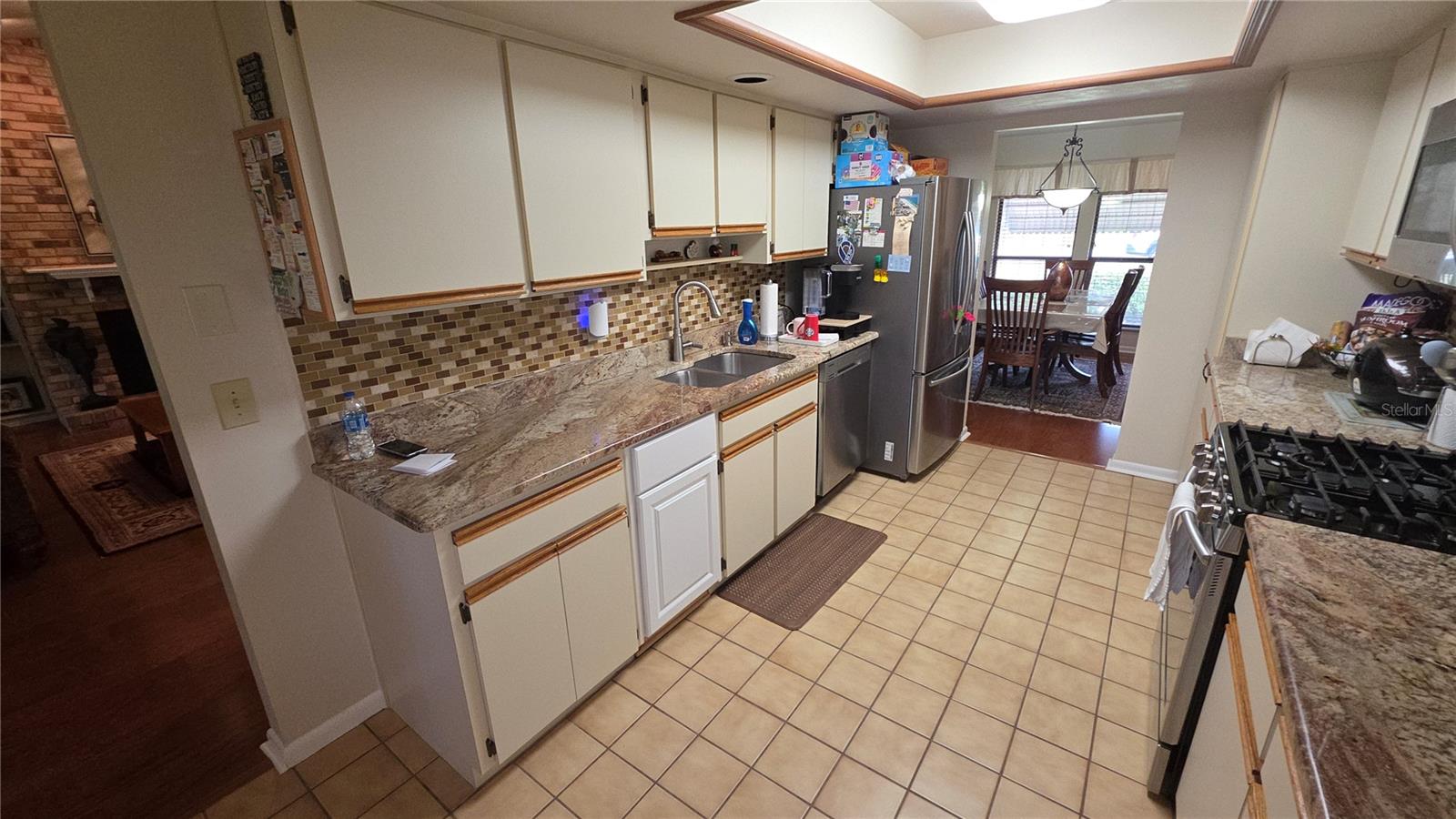 Image 12 of 51 For 1024 Club House Boulevard