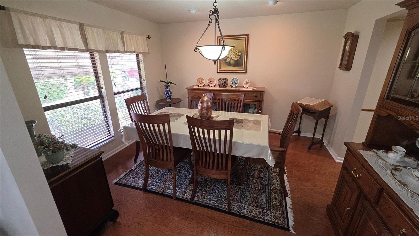 Image 15 of 51 For 1024 Club House Boulevard