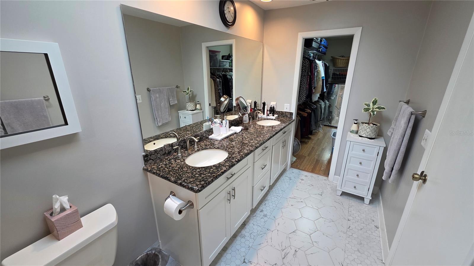 Image 31 of 51 For 1024 Club House Boulevard