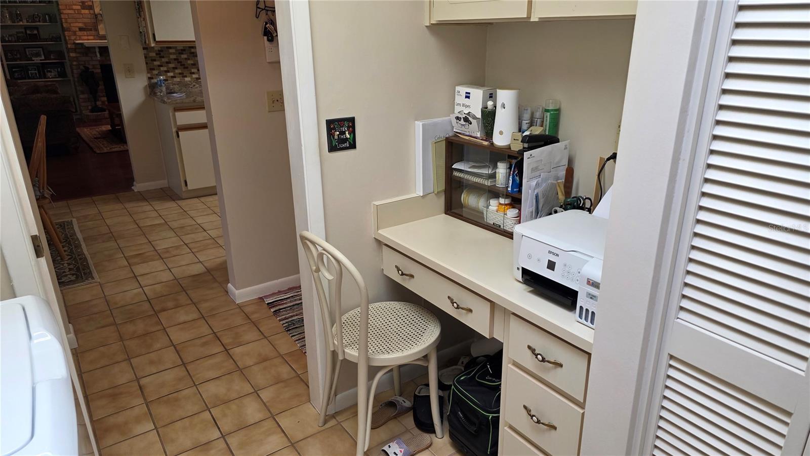 Image 40 of 51 For 1024 Club House Boulevard