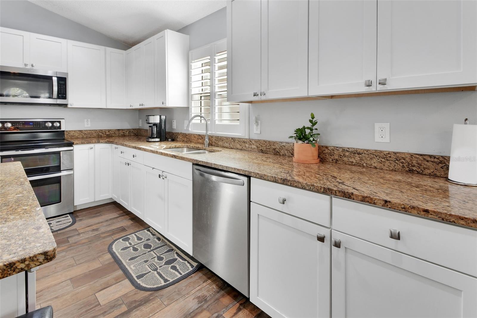 Image 10 of 32 For 611 Placid Run