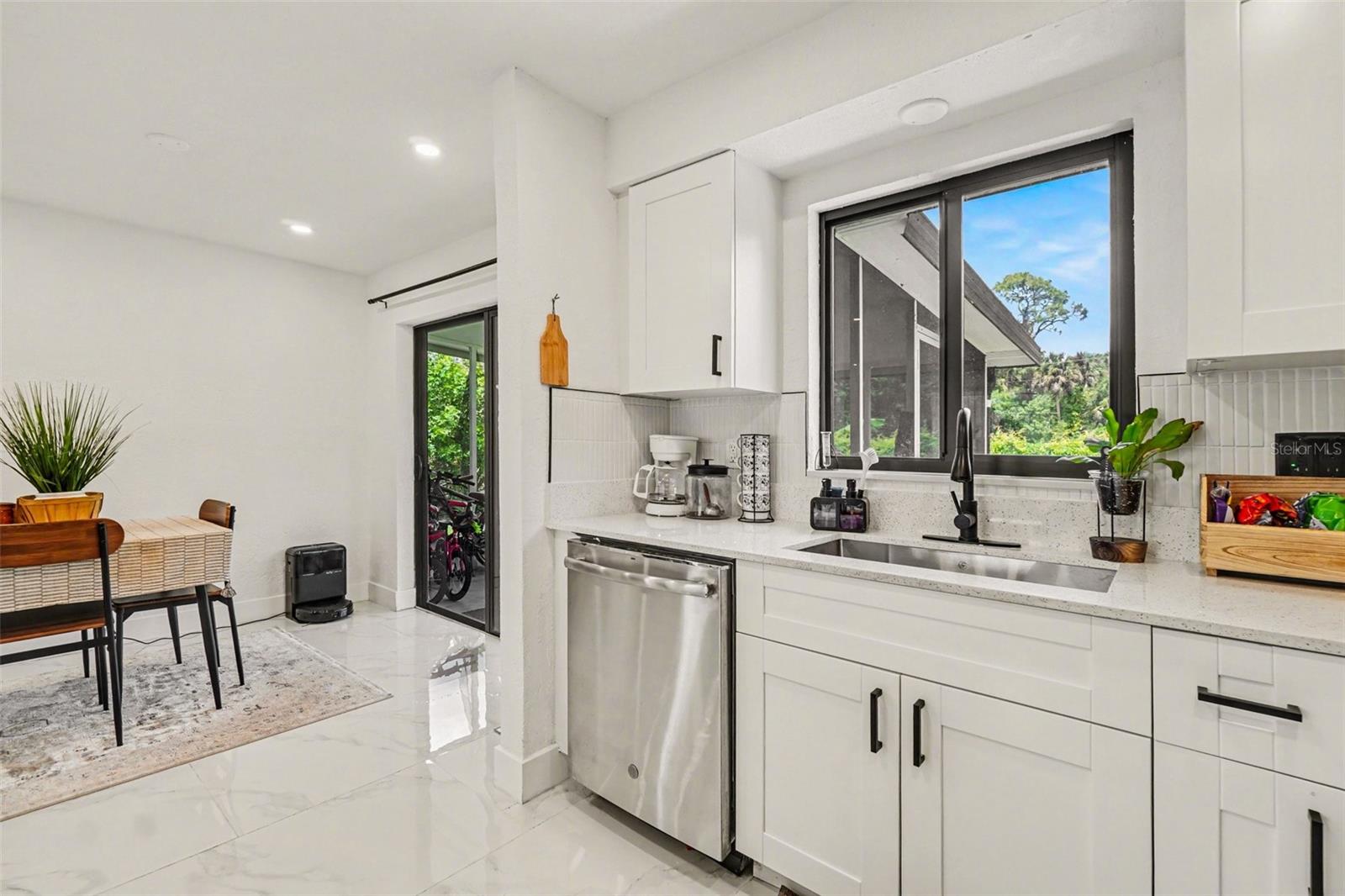 Image 13 of 48 For 73 Cardinal Drive