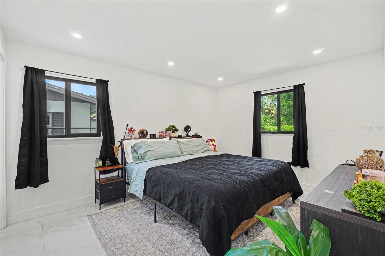 Image 17 of 48 For 73 Cardinal Drive