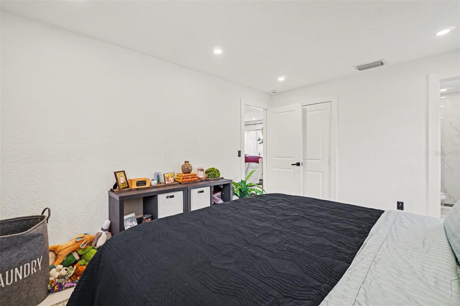 Image 18 of 48 For 73 Cardinal Drive