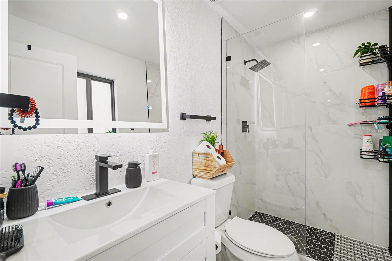 Image 20 of 48 For 73 Cardinal Drive