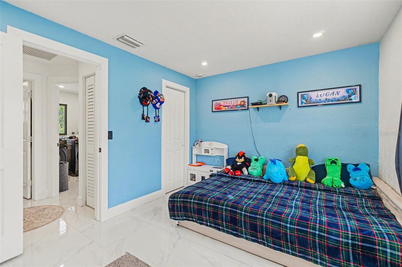 Image 24 of 48 For 73 Cardinal Drive