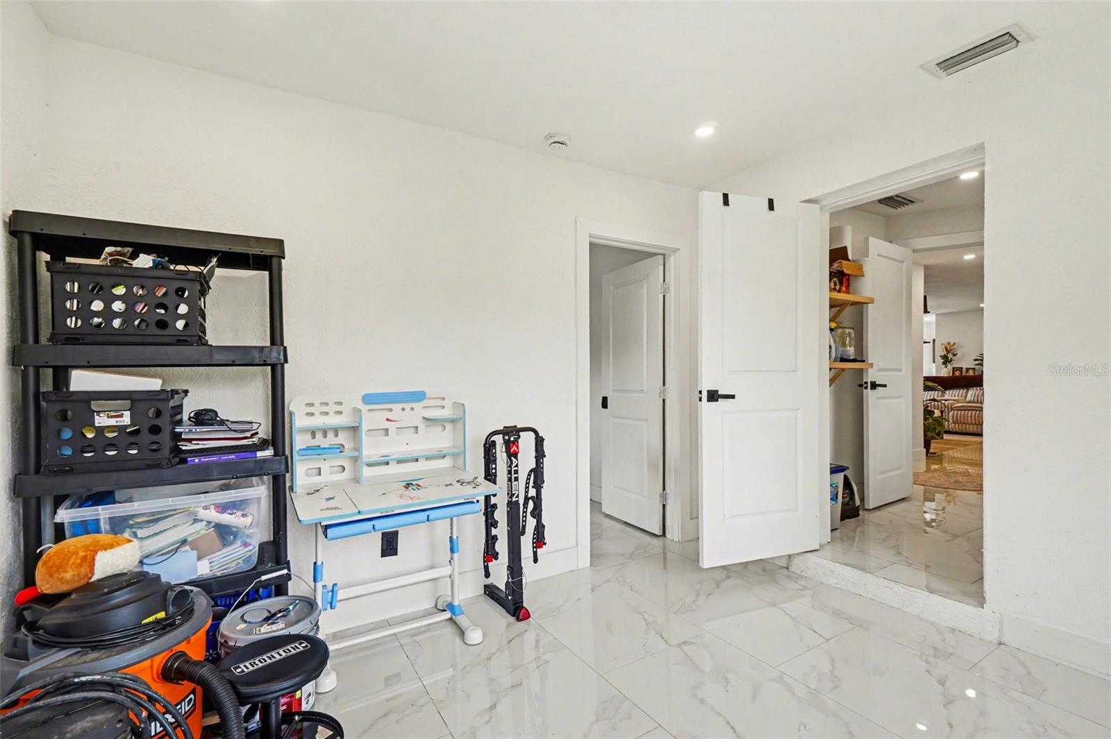 Image 29 of 48 For 73 Cardinal Drive