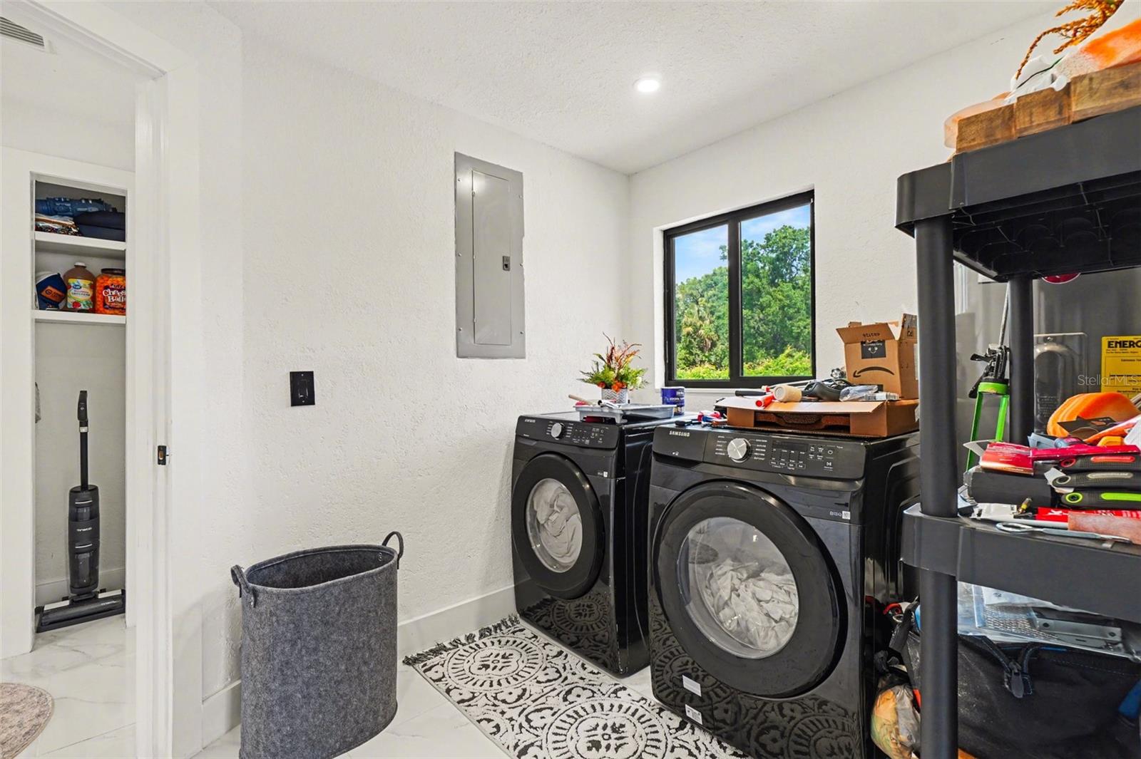 Image 32 of 48 For 73 Cardinal Drive