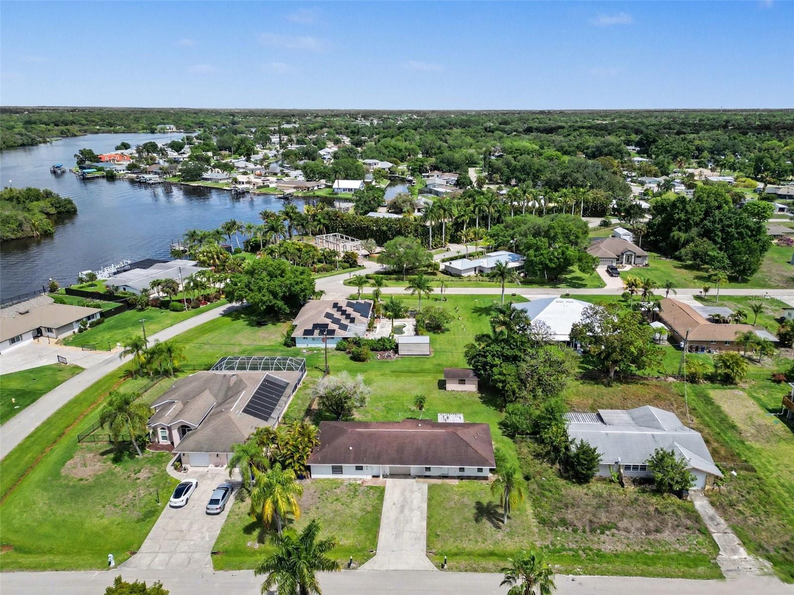 Image 44 of 49 For 2208-2210 Iris Way