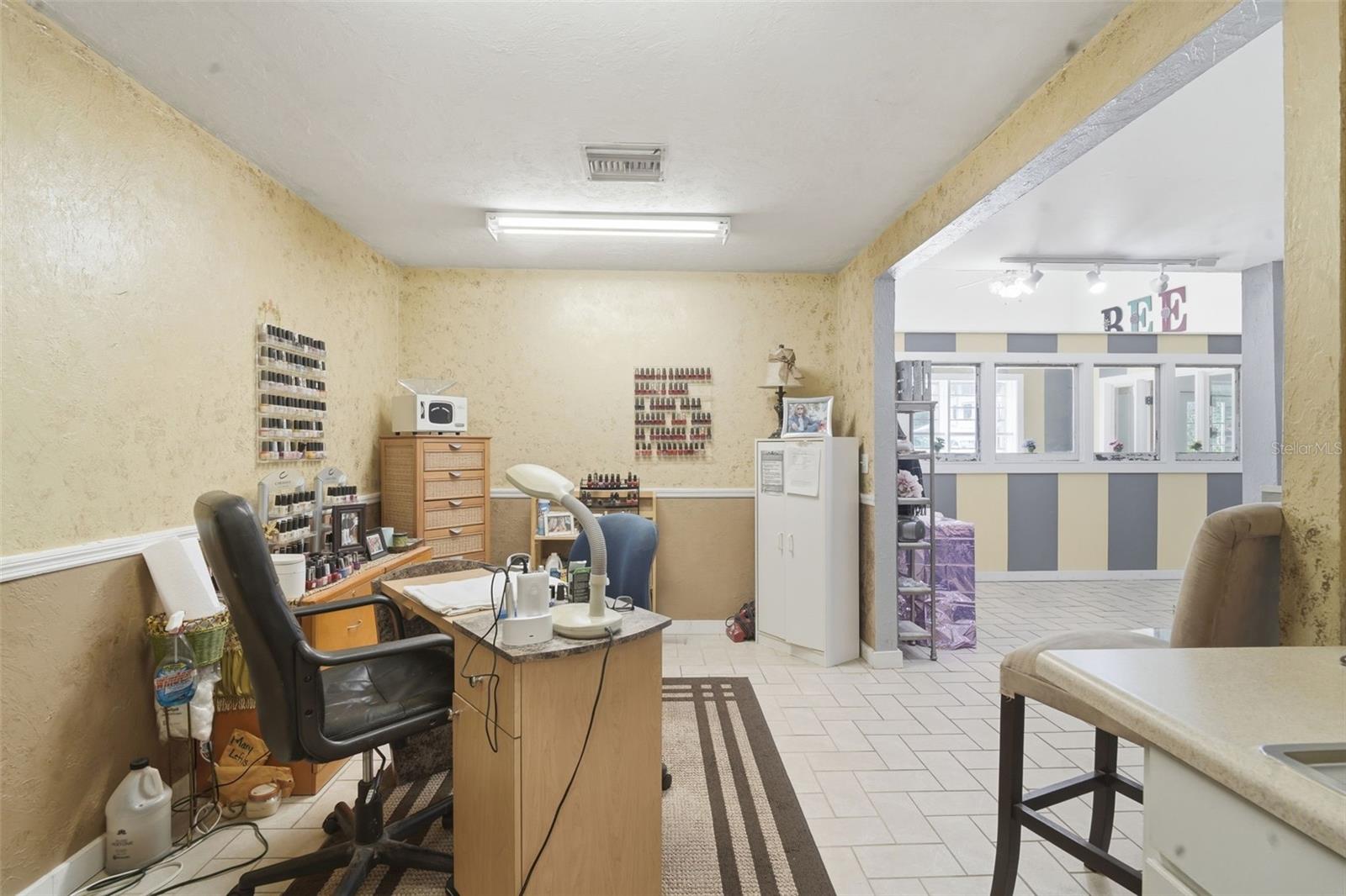 Image 17 of 66 For 1030 Camphor Lane