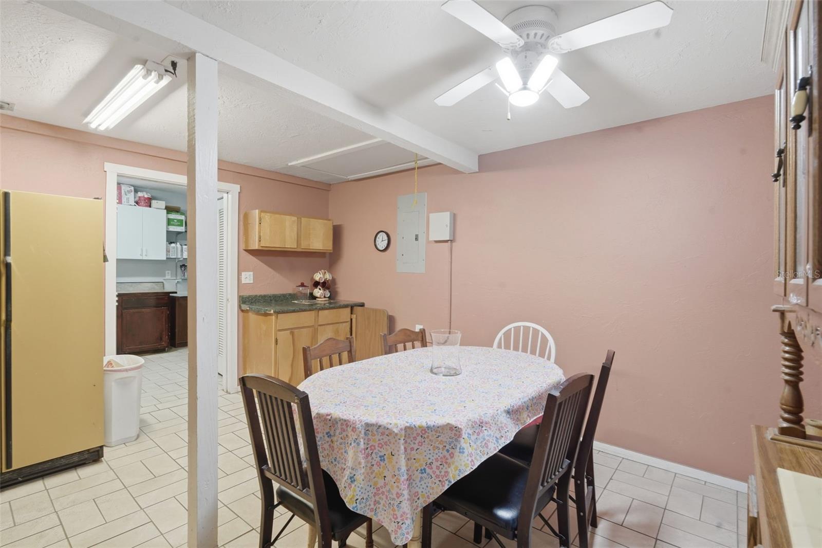 Image 22 of 66 For 1030 Camphor Lane