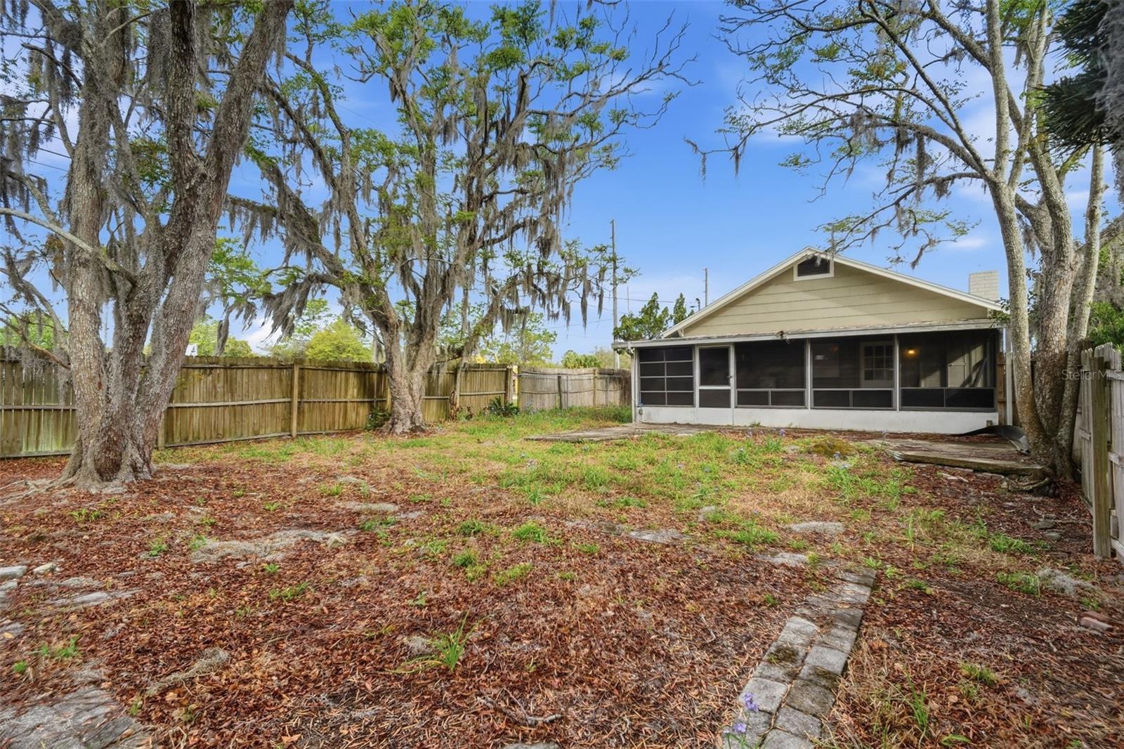 Image 42 of 66 For 1030 Camphor Lane