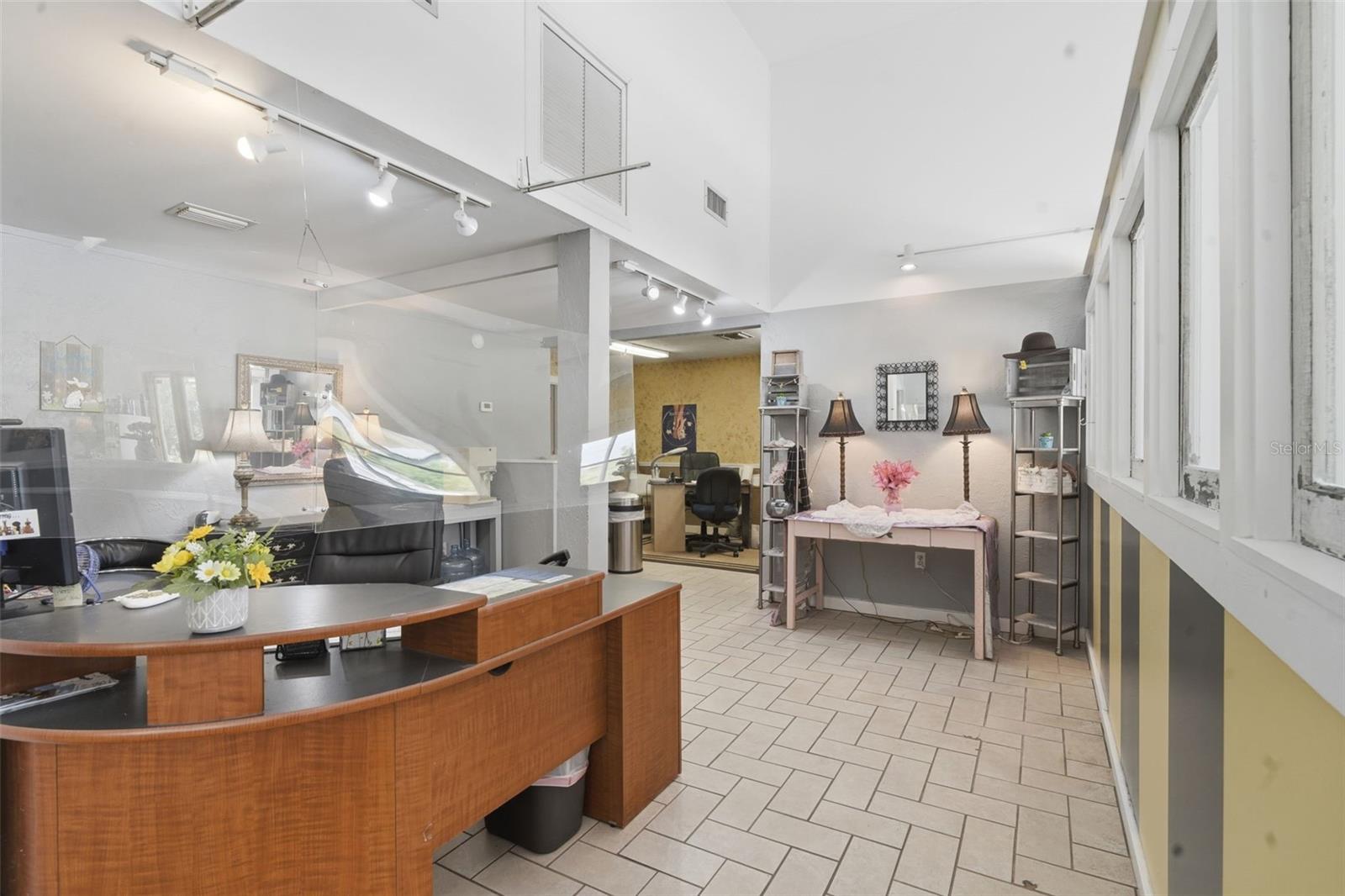 Image 9 of 66 For 1030 Camphor Lane