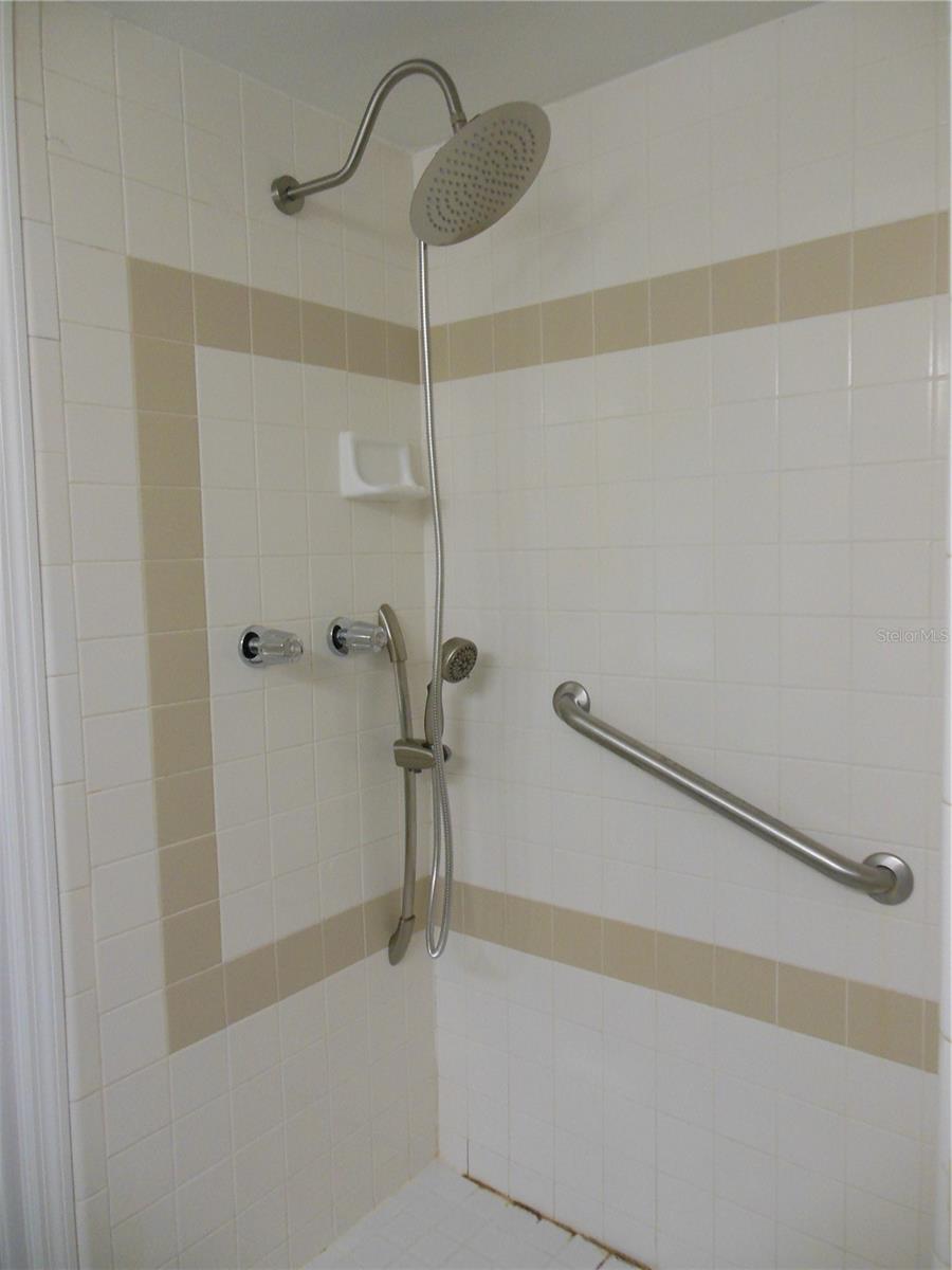 Image 14 of 14 For 231 Alta Vista Street