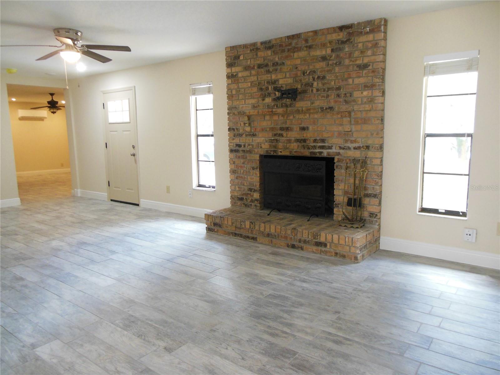 Image 2 of 14 For 231 Alta Vista Street