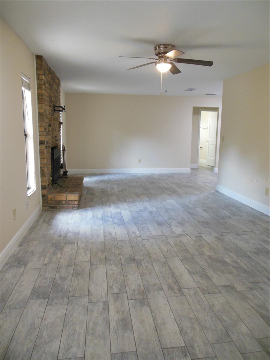 Image 3 of 14 For 231 Alta Vista Street