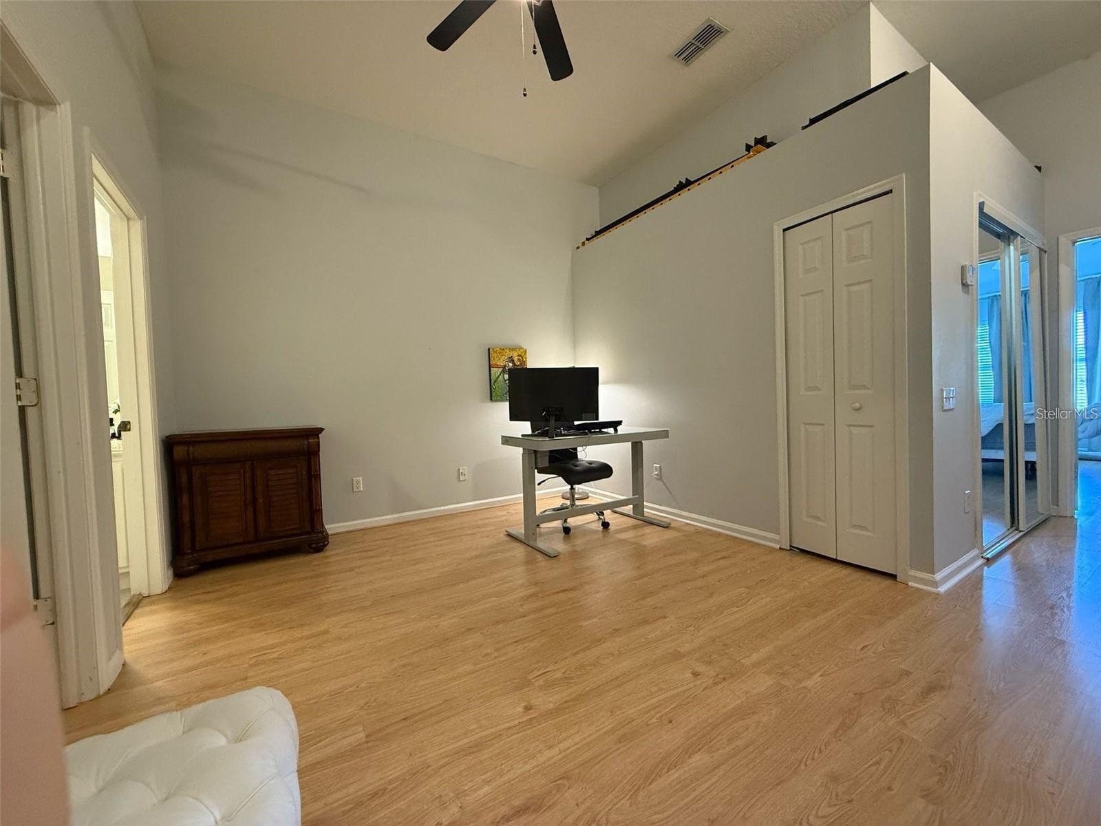 Image 24 of 36 For 6235 Goethe Street 106