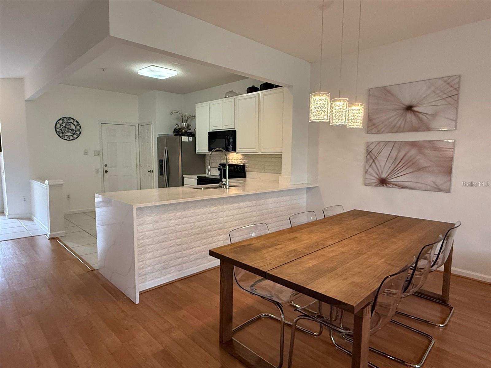 Image 7 of 36 For 6235 Goethe Street 106