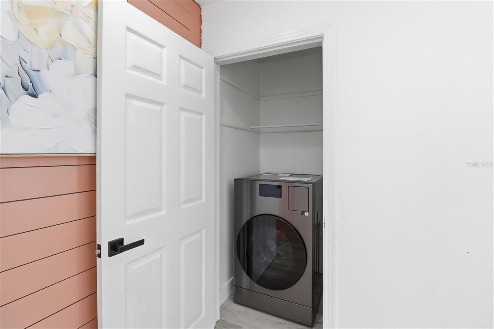 Image 11 of 51 For 5345 Avon Court