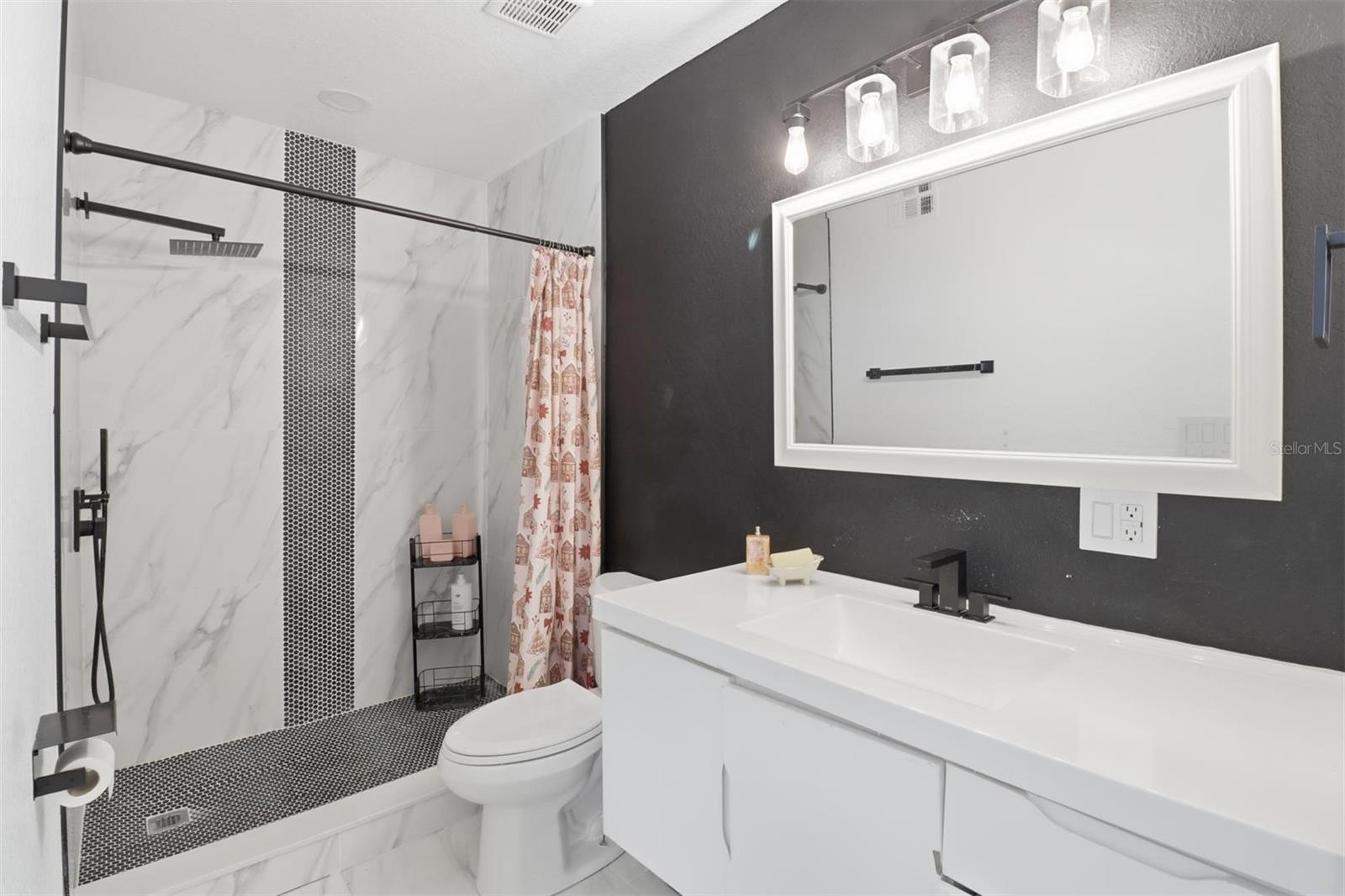 Image 23 of 51 For 5345 Avon Court