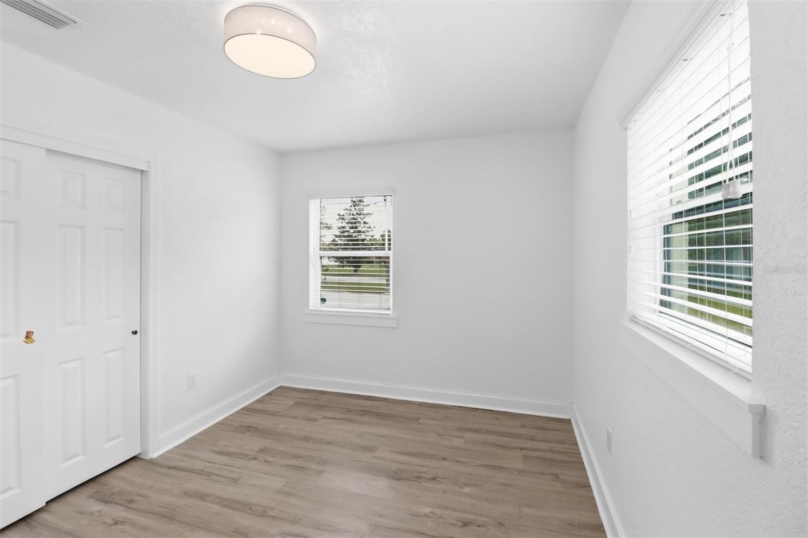 Image 24 of 51 For 5345 Avon Court