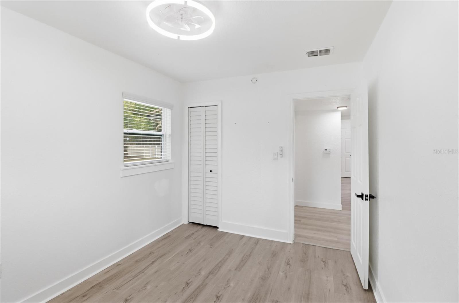 Image 28 of 51 For 5345 Avon Court