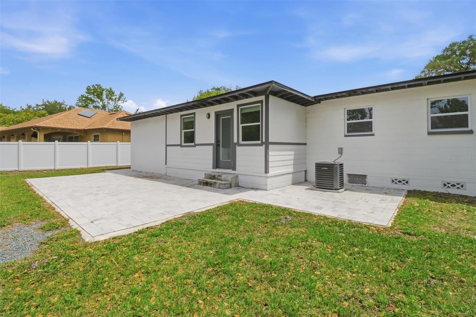 Image 37 of 51 For 5345 Avon Court