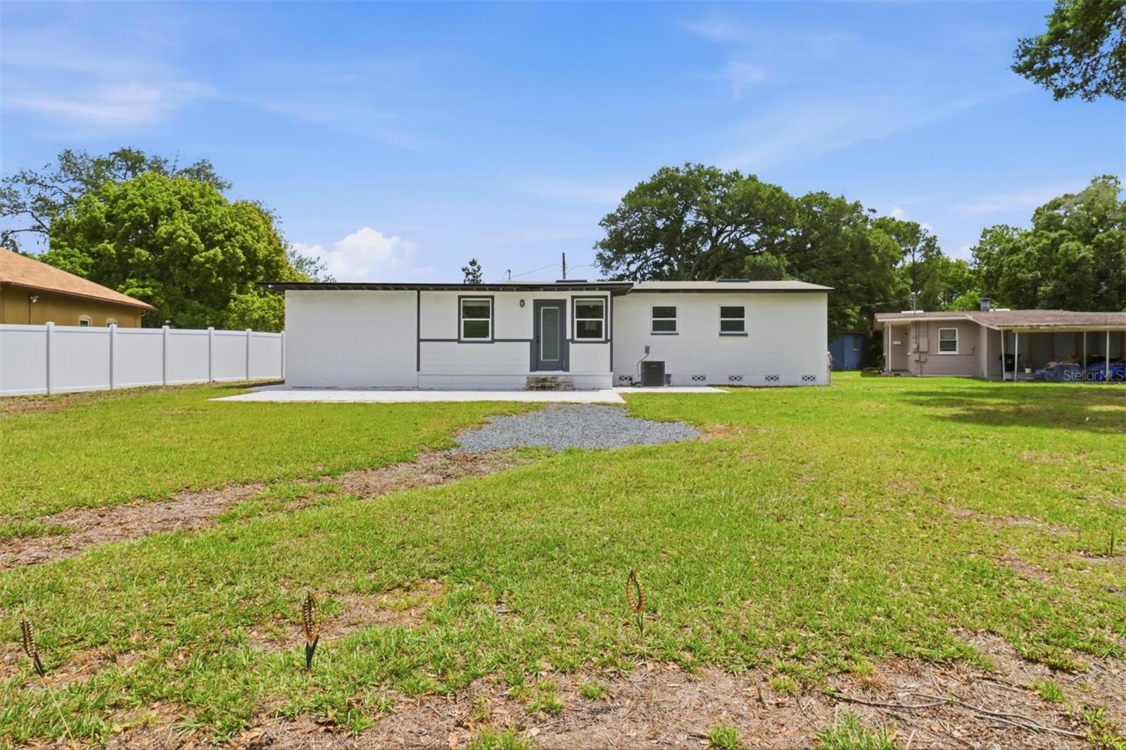 Image 38 of 51 For 5345 Avon Court