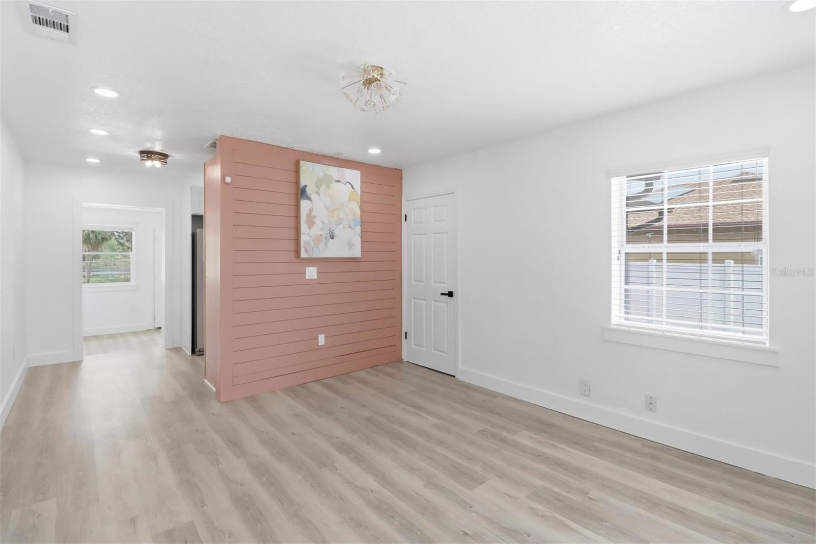 Image 7 of 51 For 5345 Avon Court