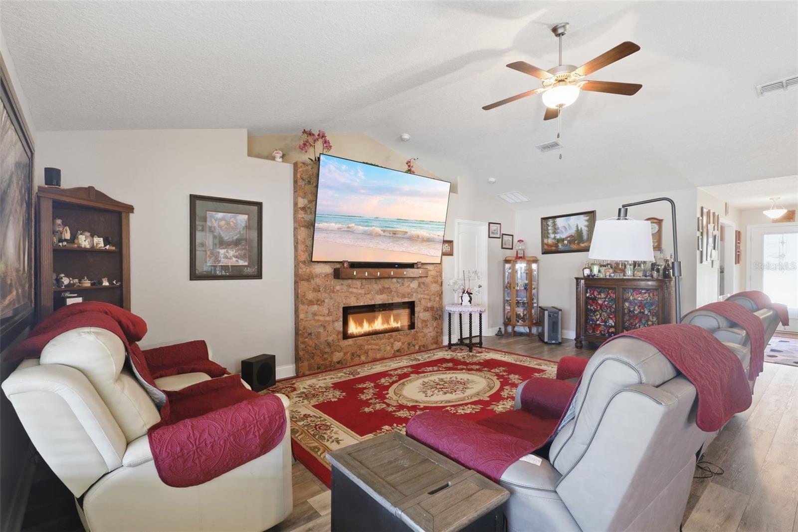 Image 10 of 41 For 26 Noah Boulevard