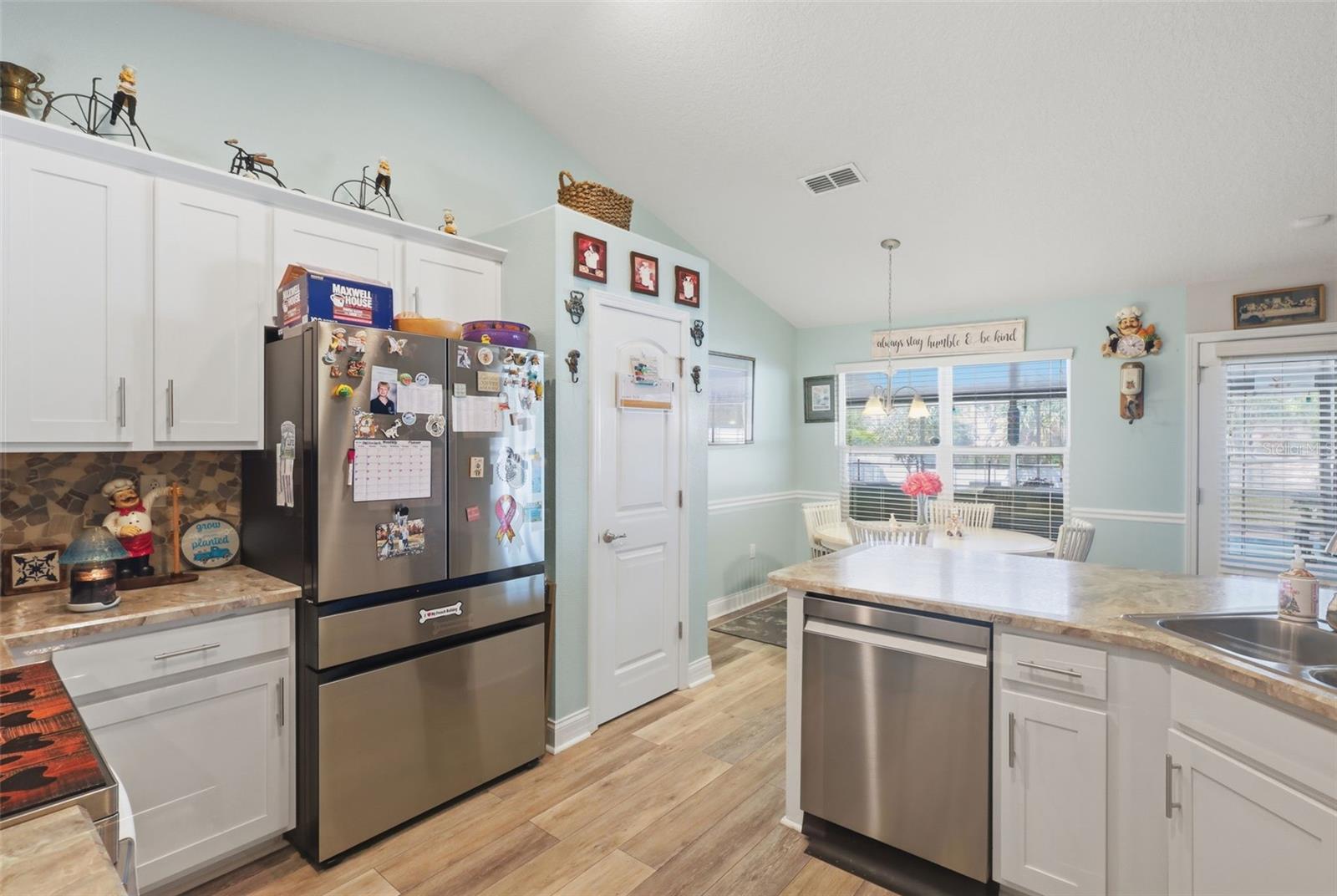 Image 15 of 41 For 26 Noah Boulevard