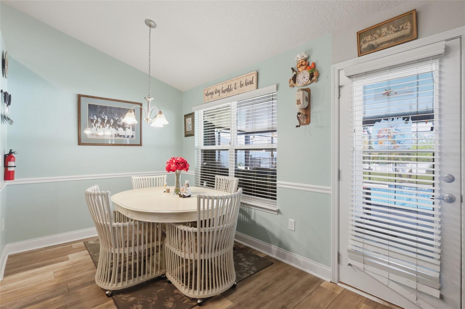 Image 17 of 41 For 26 Noah Boulevard