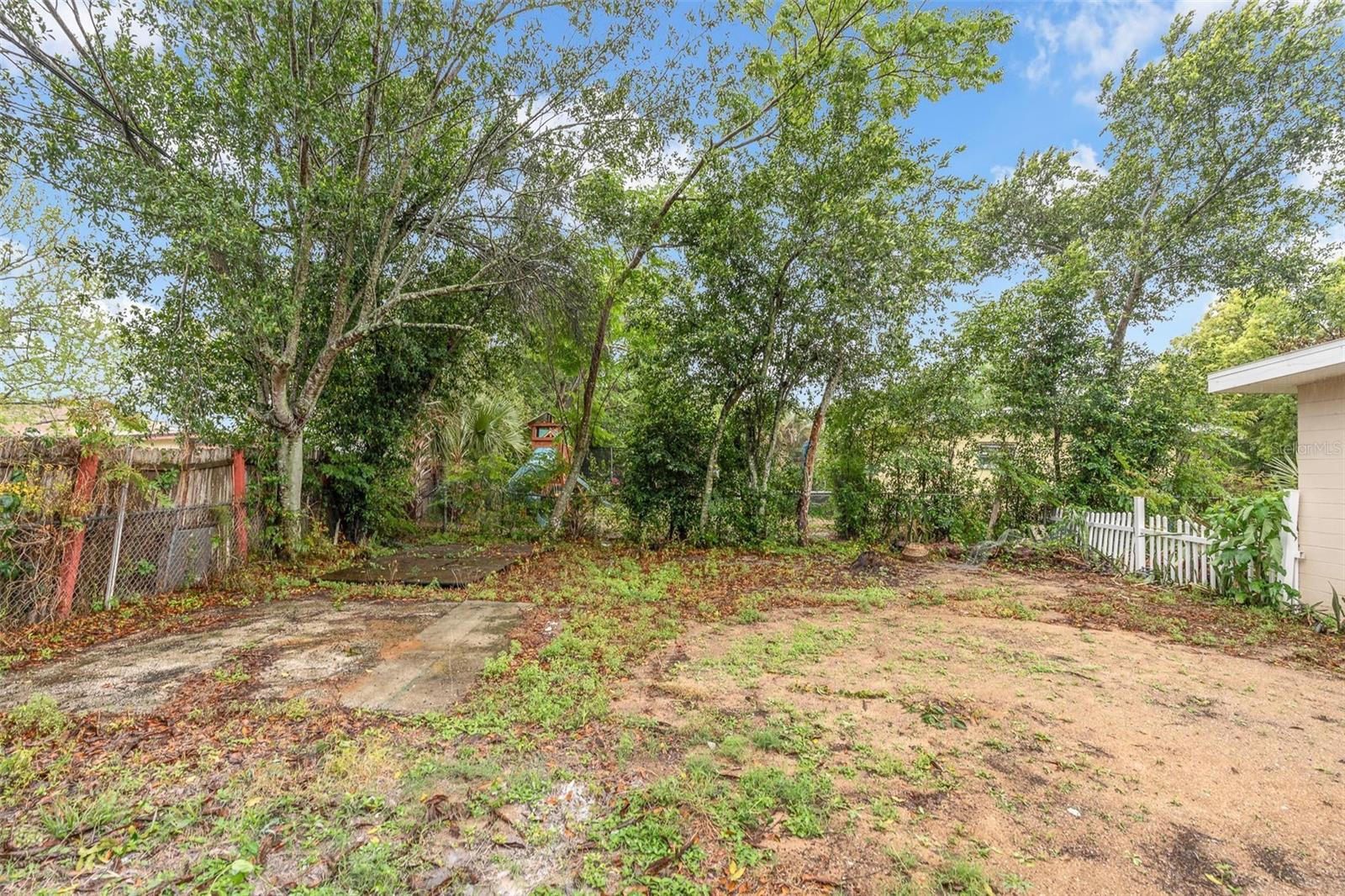 Image 21 of 25 For 1712 Tallahassee Drive