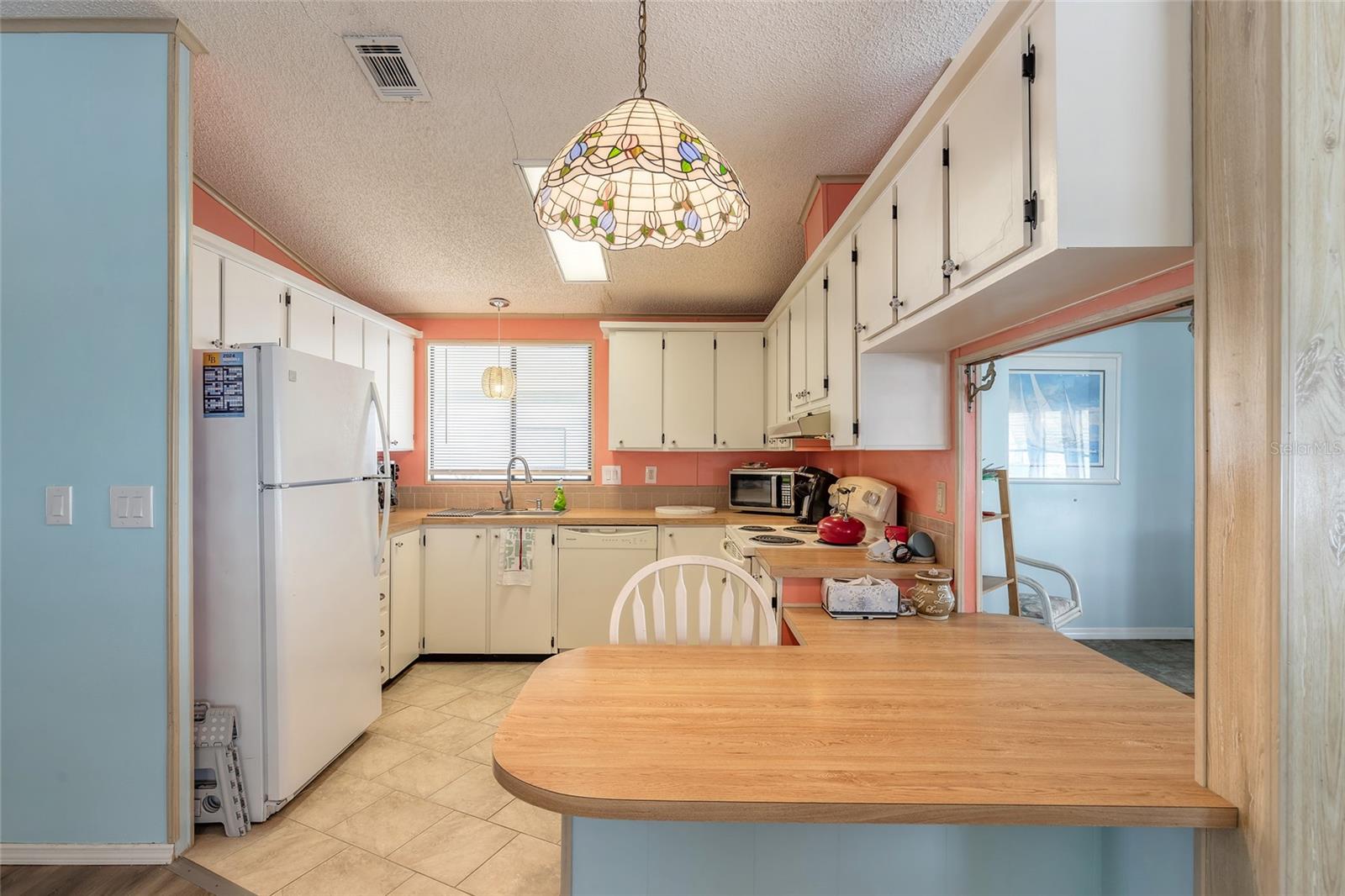 Image 13 of 42 For 5 Windward Drive