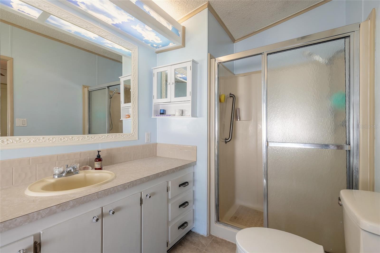 Image 21 of 42 For 5 Windward Drive