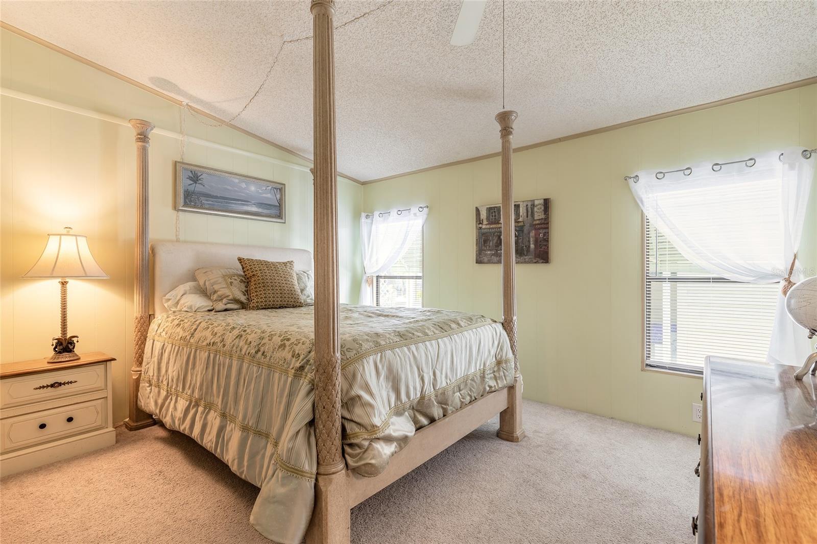 Image 23 of 42 For 5 Windward Drive