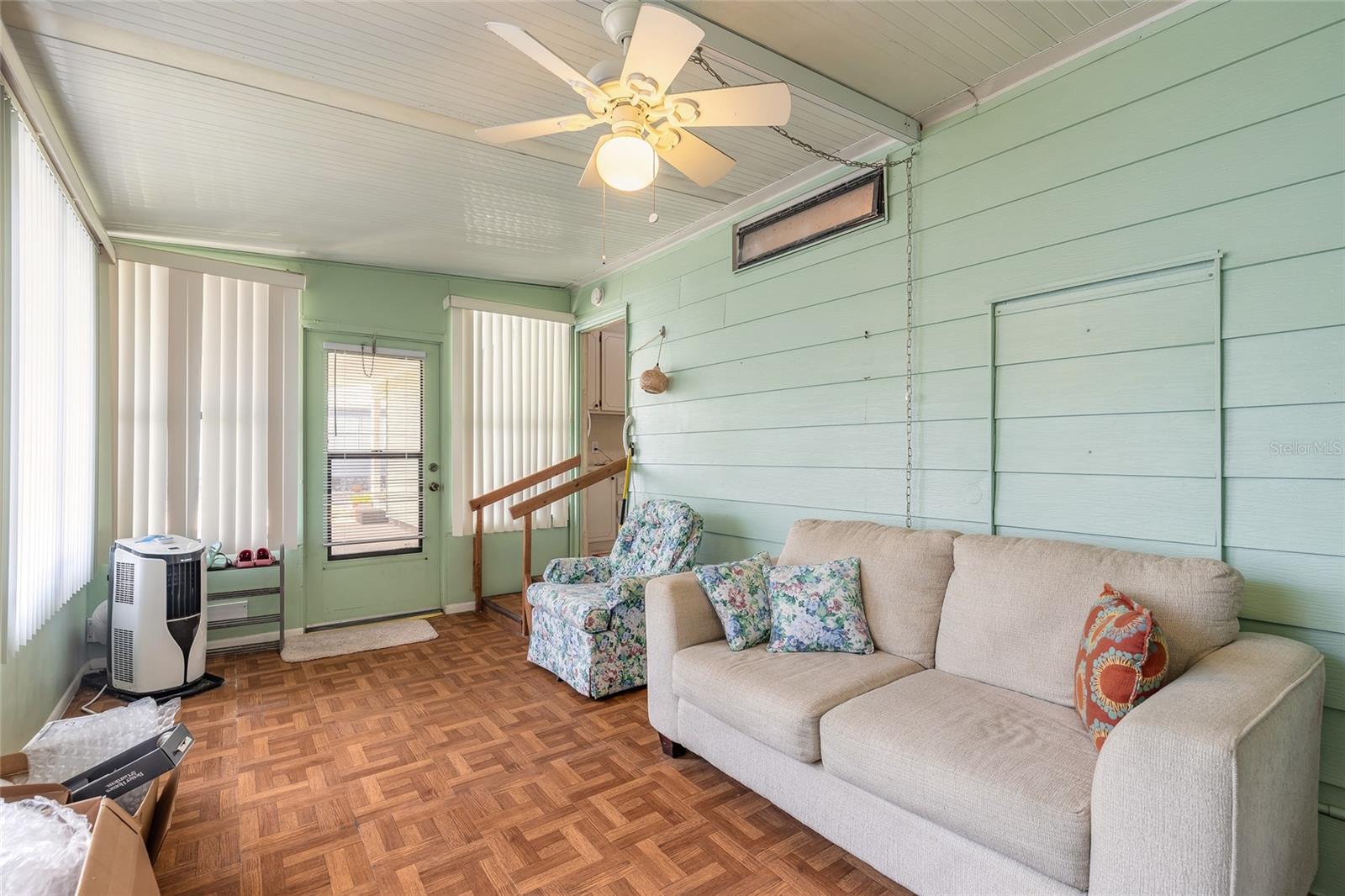 Image 28 of 42 For 5 Windward Drive