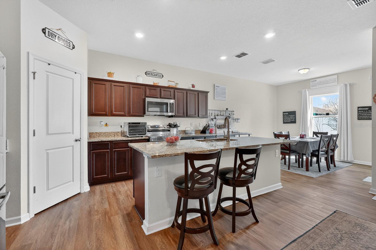 Image 17 of 47 For 1019 Landing Lane