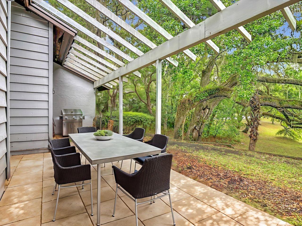 Image 33 of 36 For 902 Village Green Road 2