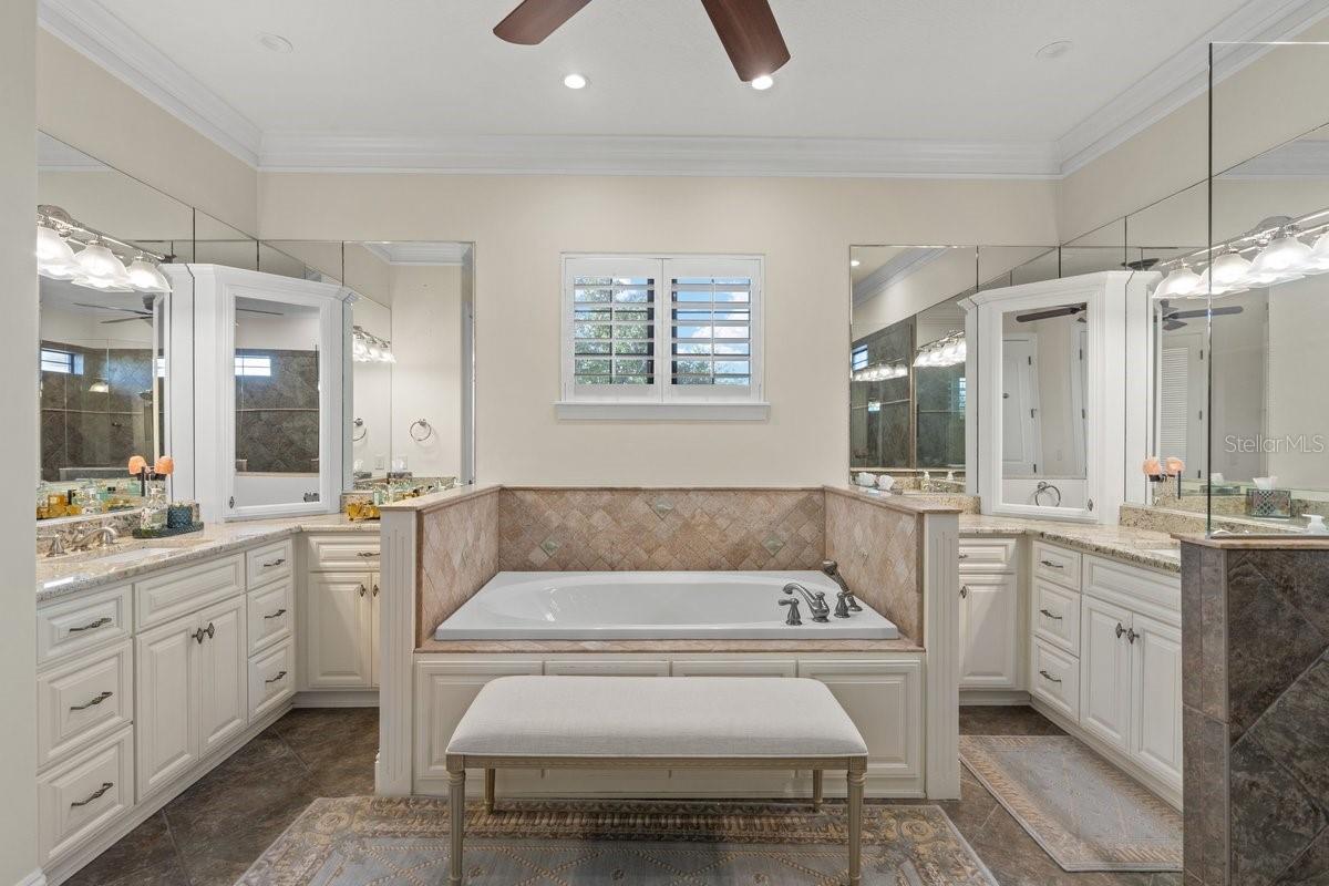 Listing photo id 41 for 46 Ocean Oaks Lane