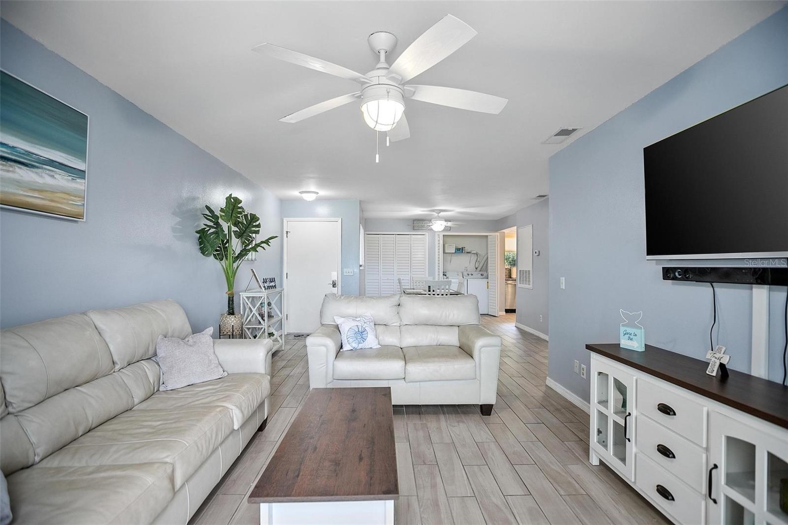 Image 4 of 25 For 4403 Sea Mist Drive 211