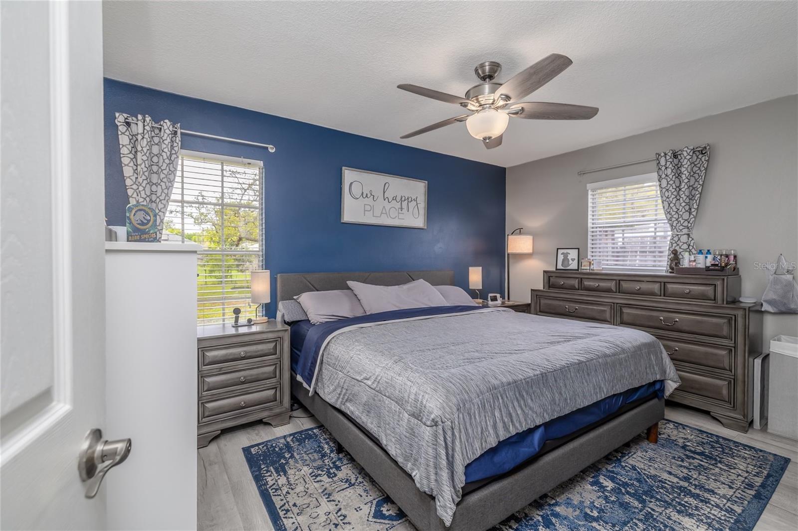 Listing photo id 10 for 340 Park Avenue