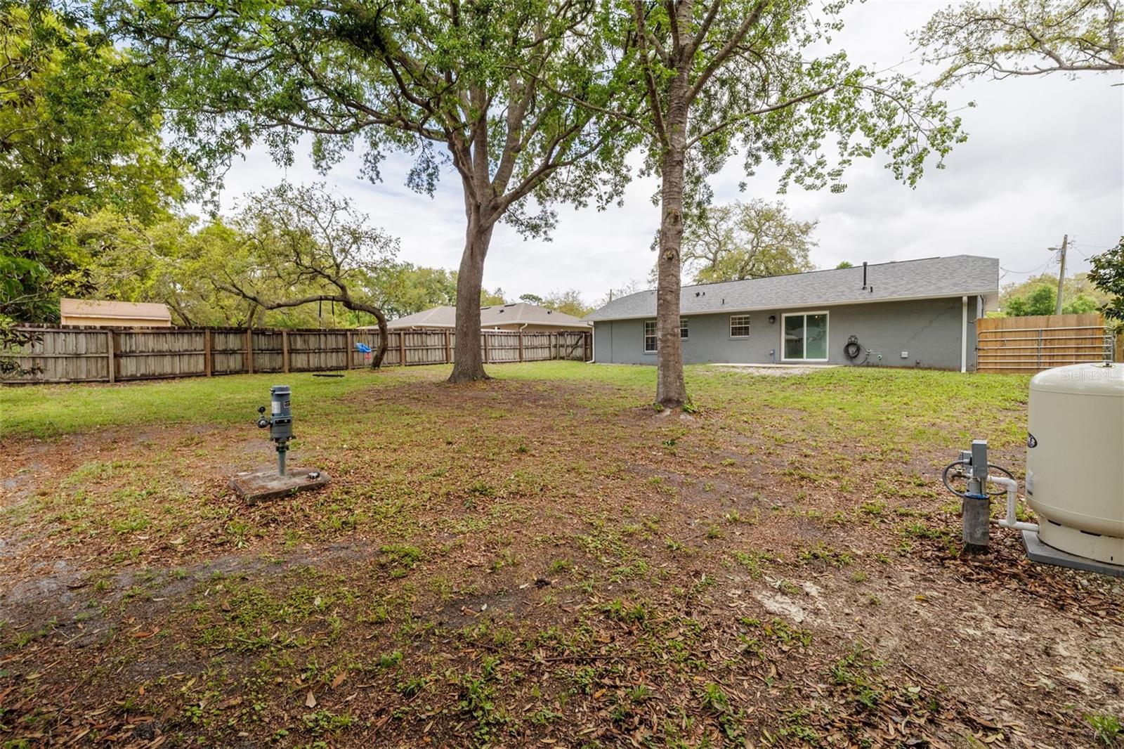 Listing photo id 18 for 340 Park Avenue