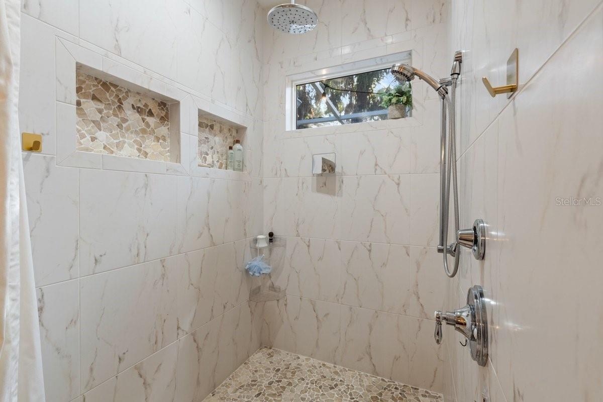 Image 23 of 64 For 122 Beach Street