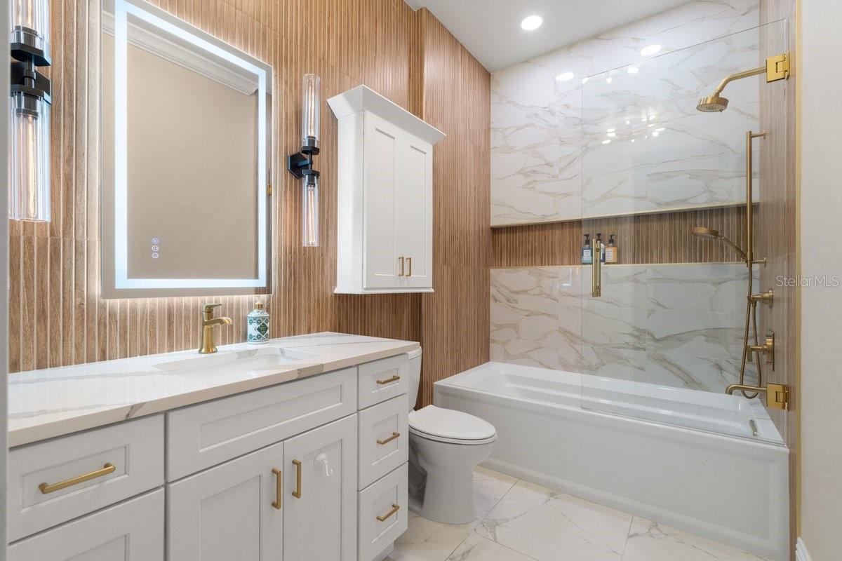 Image 31 of 64 For 122 Beach Street