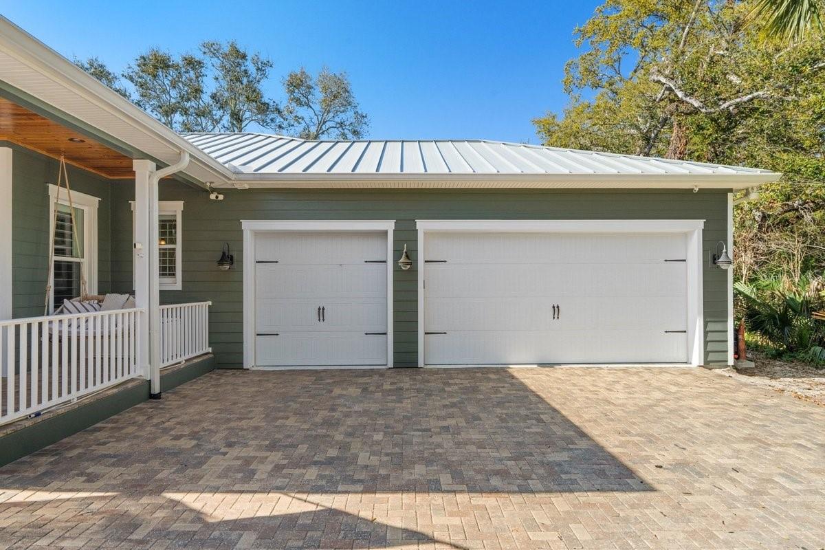 Image 48 of 64 For 122 Beach Street