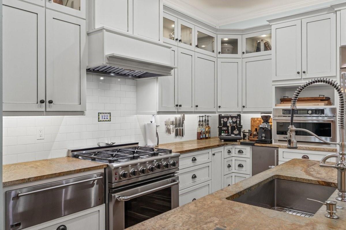 Image 7 of 64 For 122 Beach Street