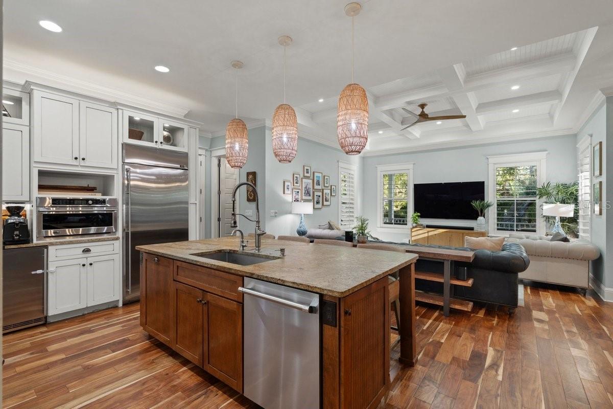 Image 9 of 64 For 122 Beach Street